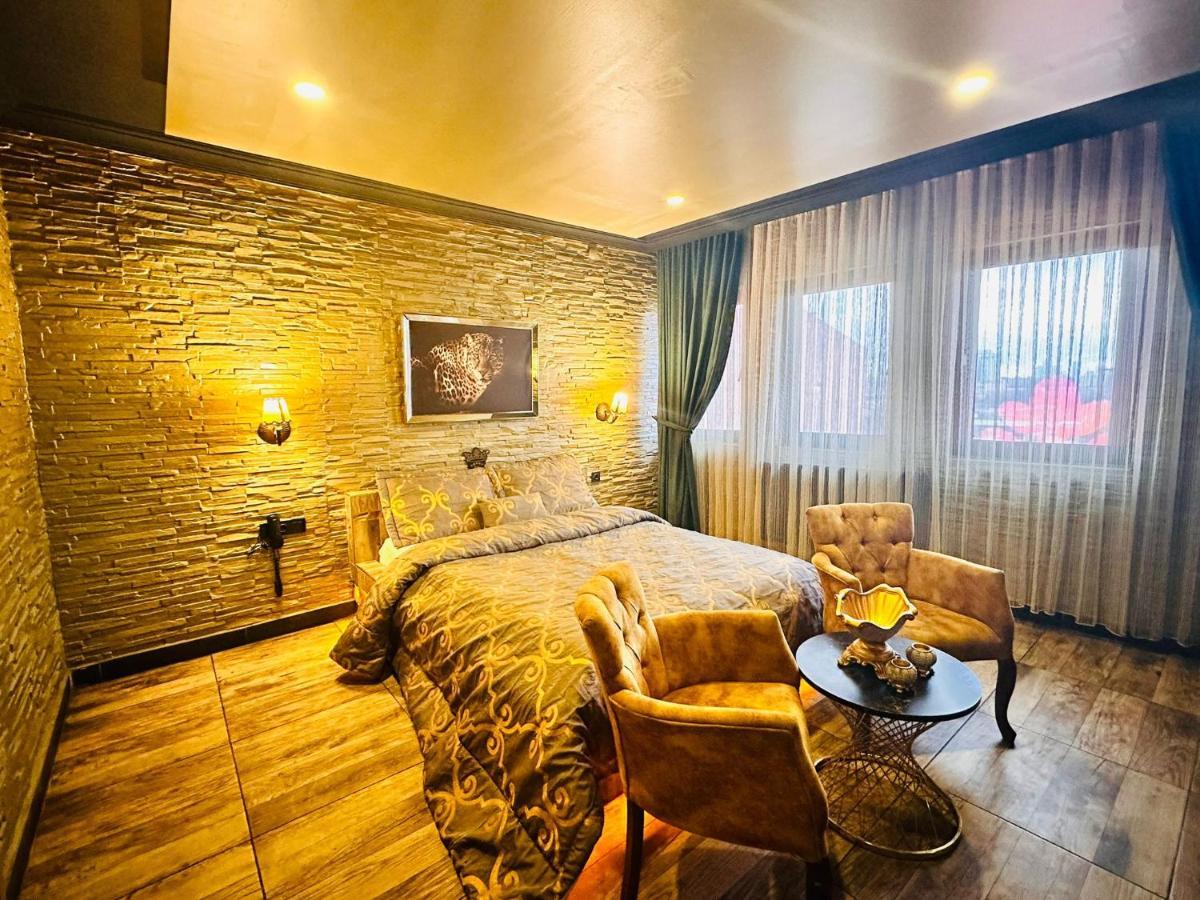 Golden Rock House Ancara Exterior foto
