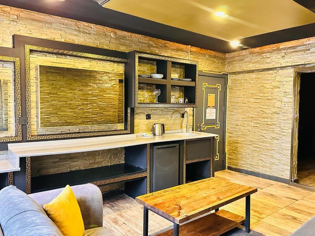 Golden Rock House Ancara Exterior foto
